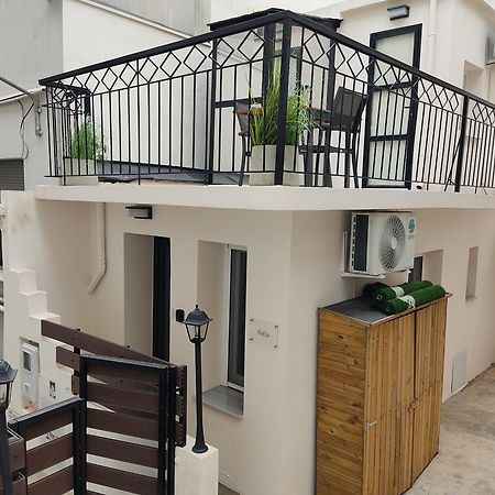 Lb Luxury Apartments Волос Экстерьер фото