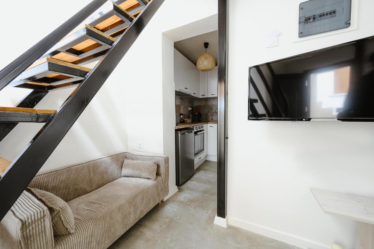Lb Luxury Apartments Волос Экстерьер фото