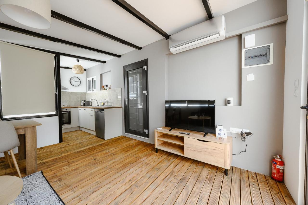 Lb Luxury Apartments Волос Экстерьер фото