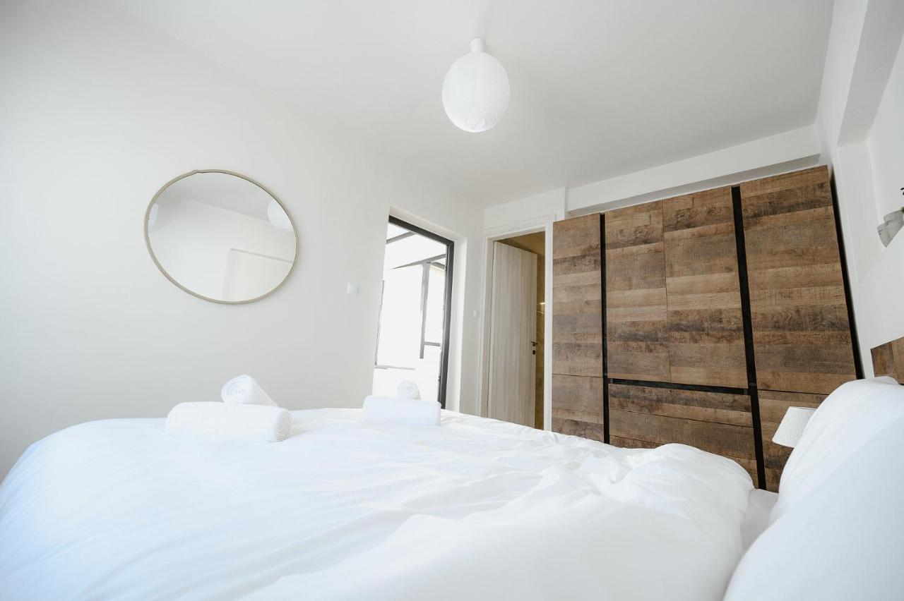 Lb Luxury Apartments Волос Экстерьер фото