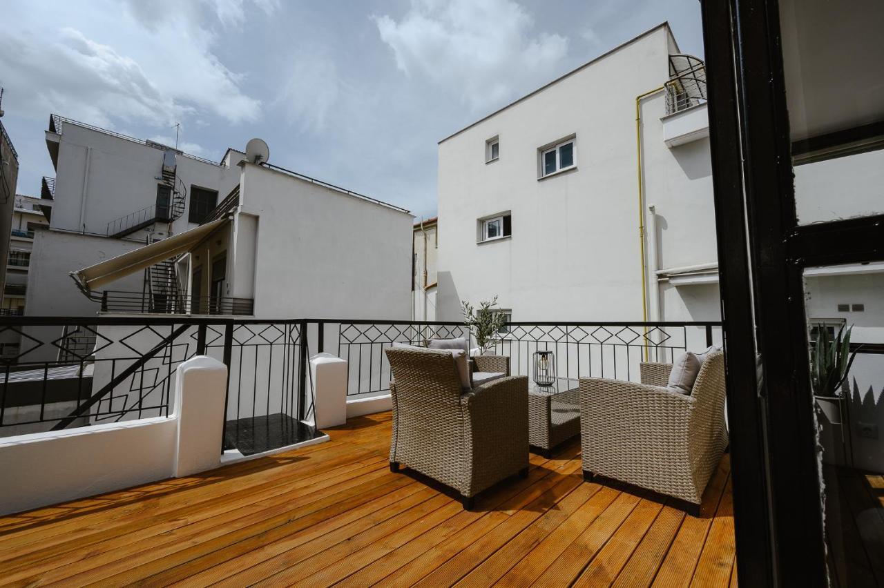 Lb Luxury Apartments Волос Экстерьер фото
