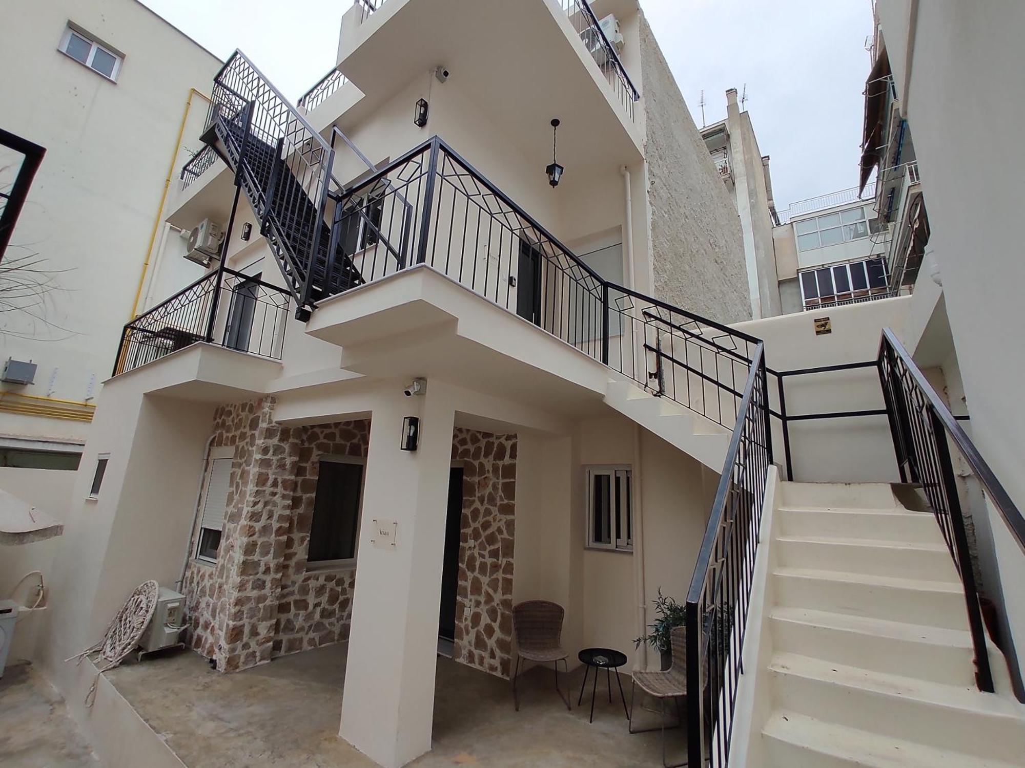 Lb Luxury Apartments Волос Экстерьер фото