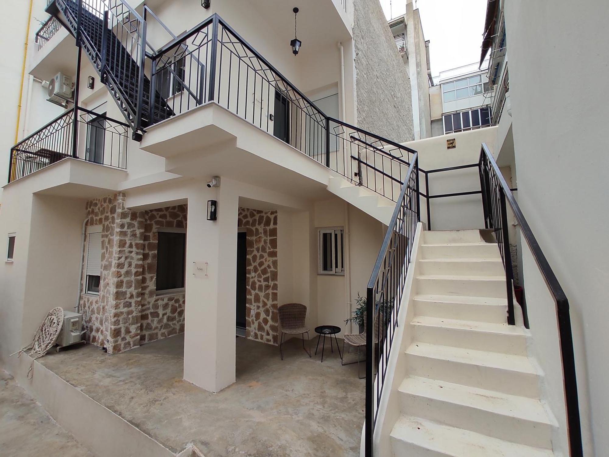 Lb Luxury Apartments Волос Экстерьер фото