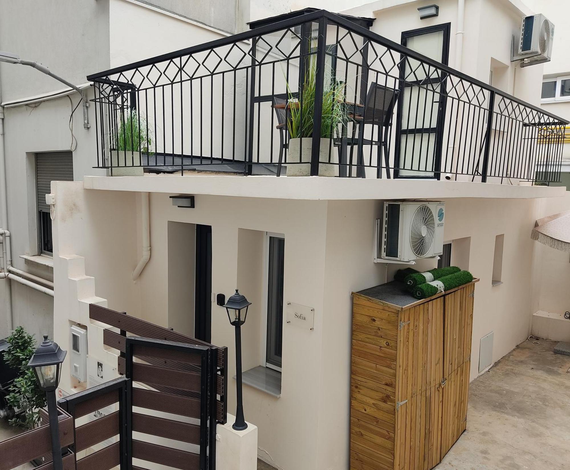 Lb Luxury Apartments Волос Экстерьер фото